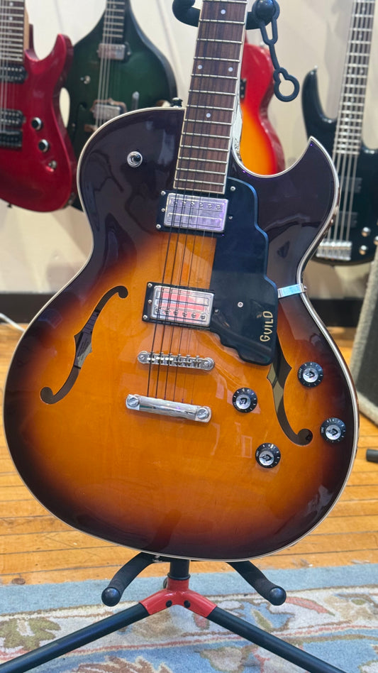 Guild Starfire I SC sunburst body, pickups, bridge and controls