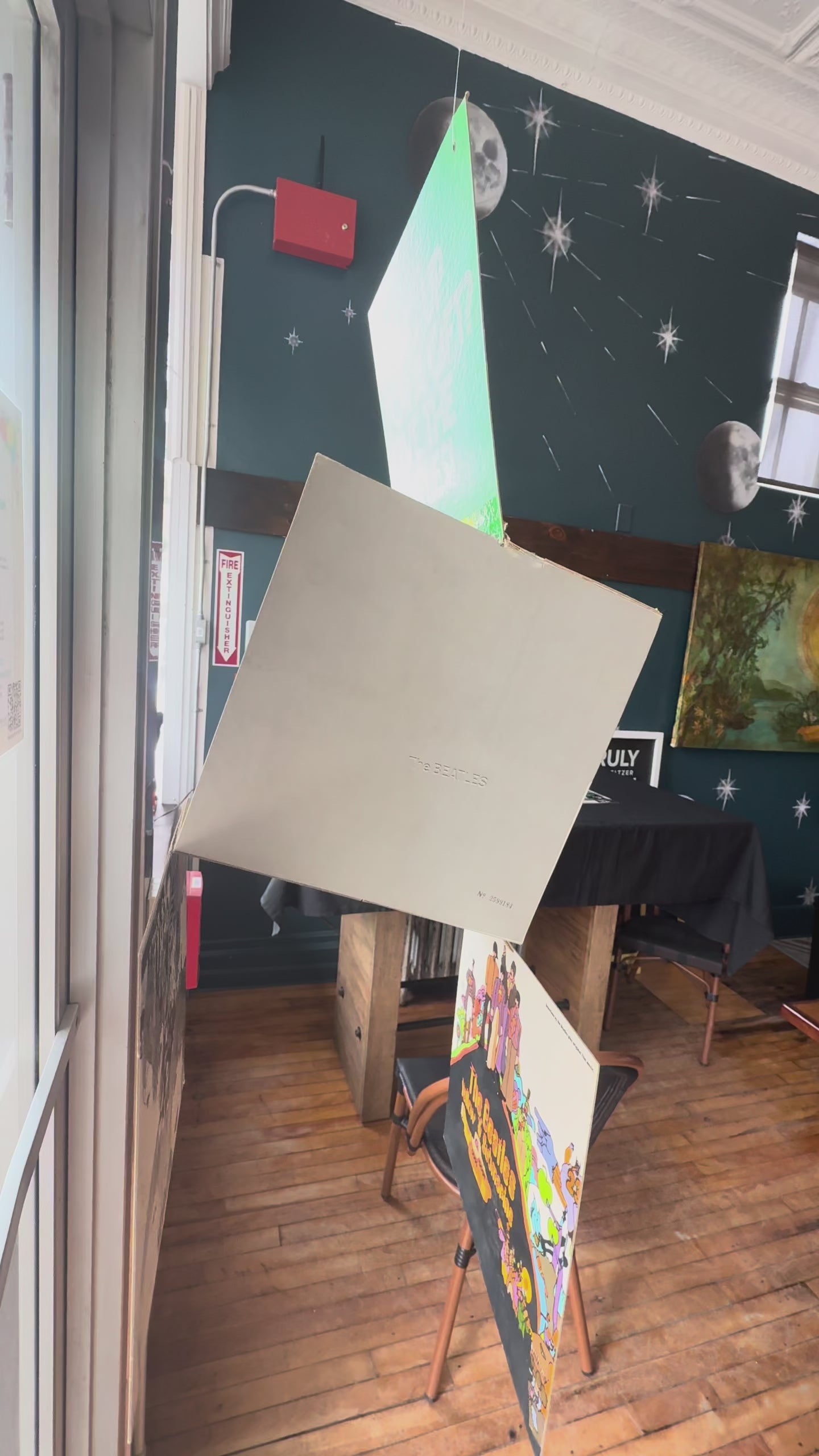 Beatles 1969 Capitol Records Christmas mobile spinning video