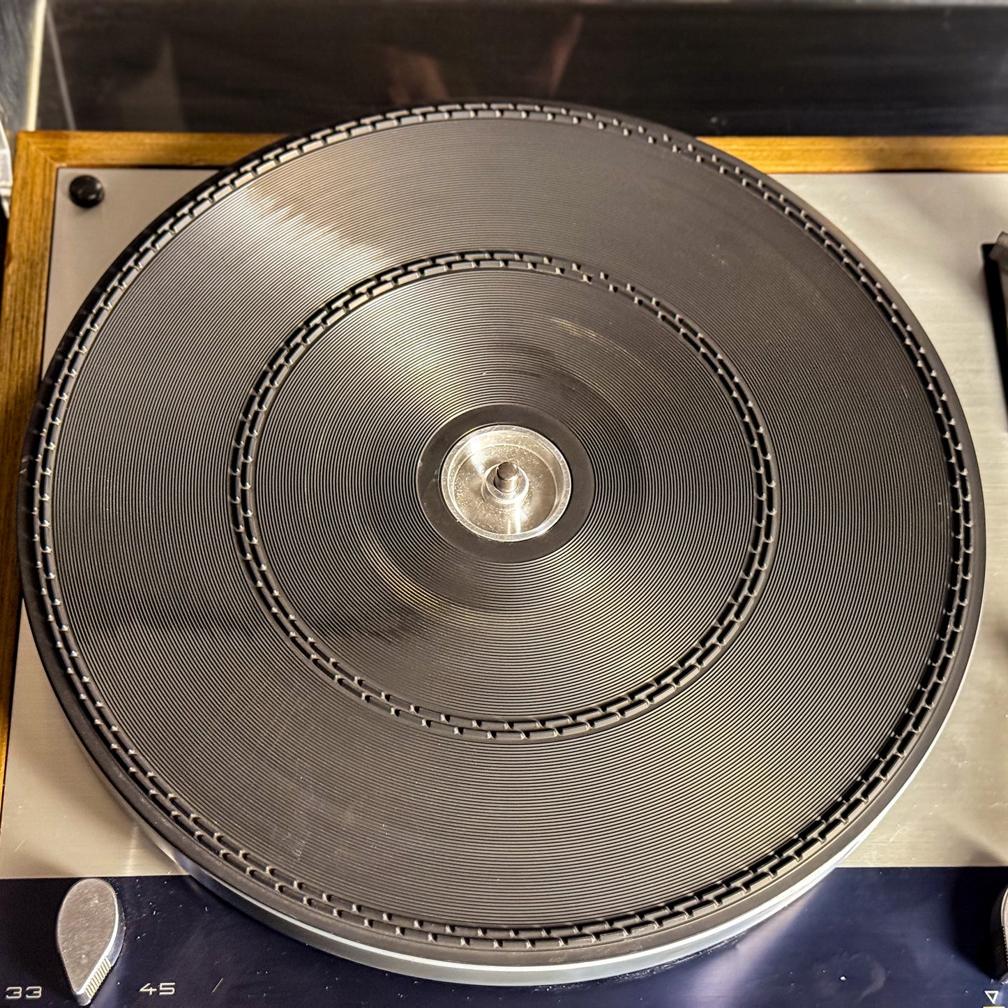 Thorens TD-160 vintage turntable wood plinth and platter detail
