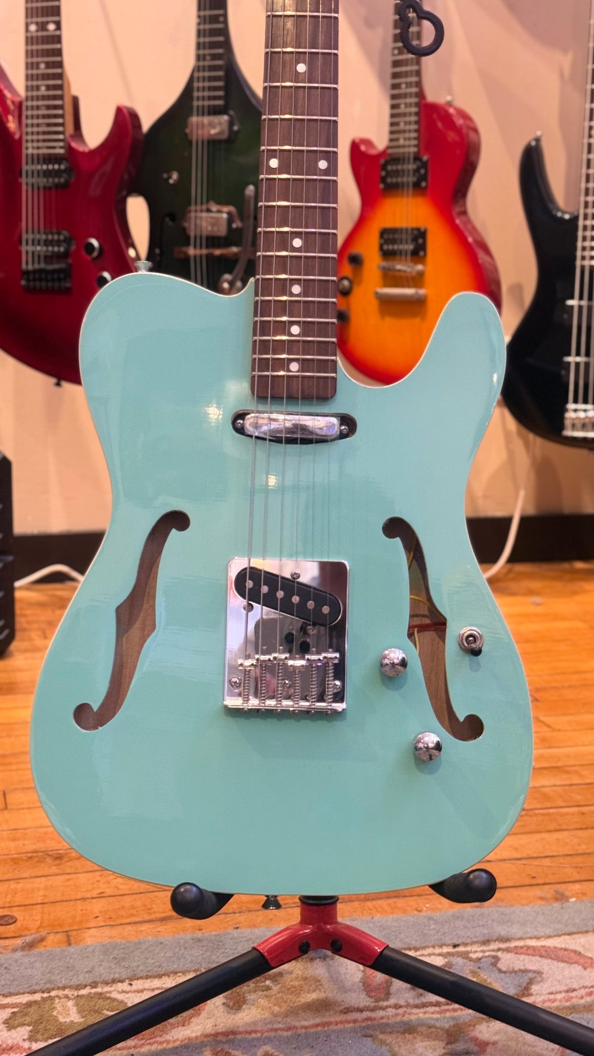 Cozart Thinline-Style Electric Guitar – Seafoam Blue-Green — body detail